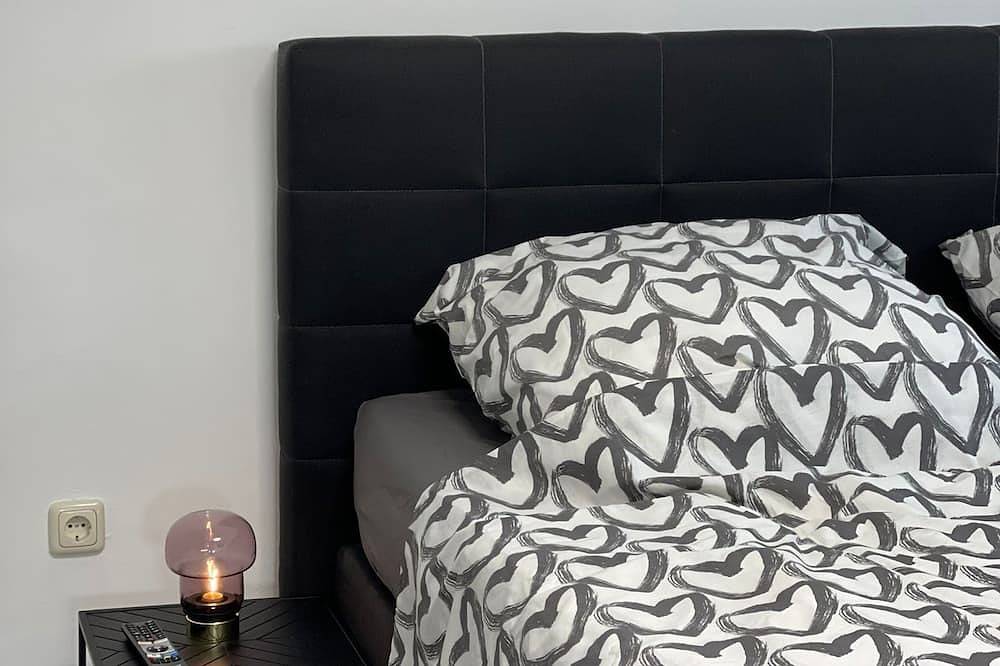 Ganze Wohnung, Berg Messe Dg, 1 Zimmer, Parkplatz, W-Lan, Homeoffice, Privatzeit in Bergisch Gladbach, Rheinisch-Bergischer Kreis