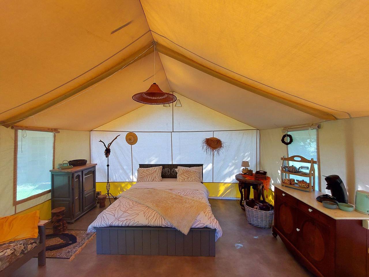 Romantische Safaritent Lodge in Roussines, Charente