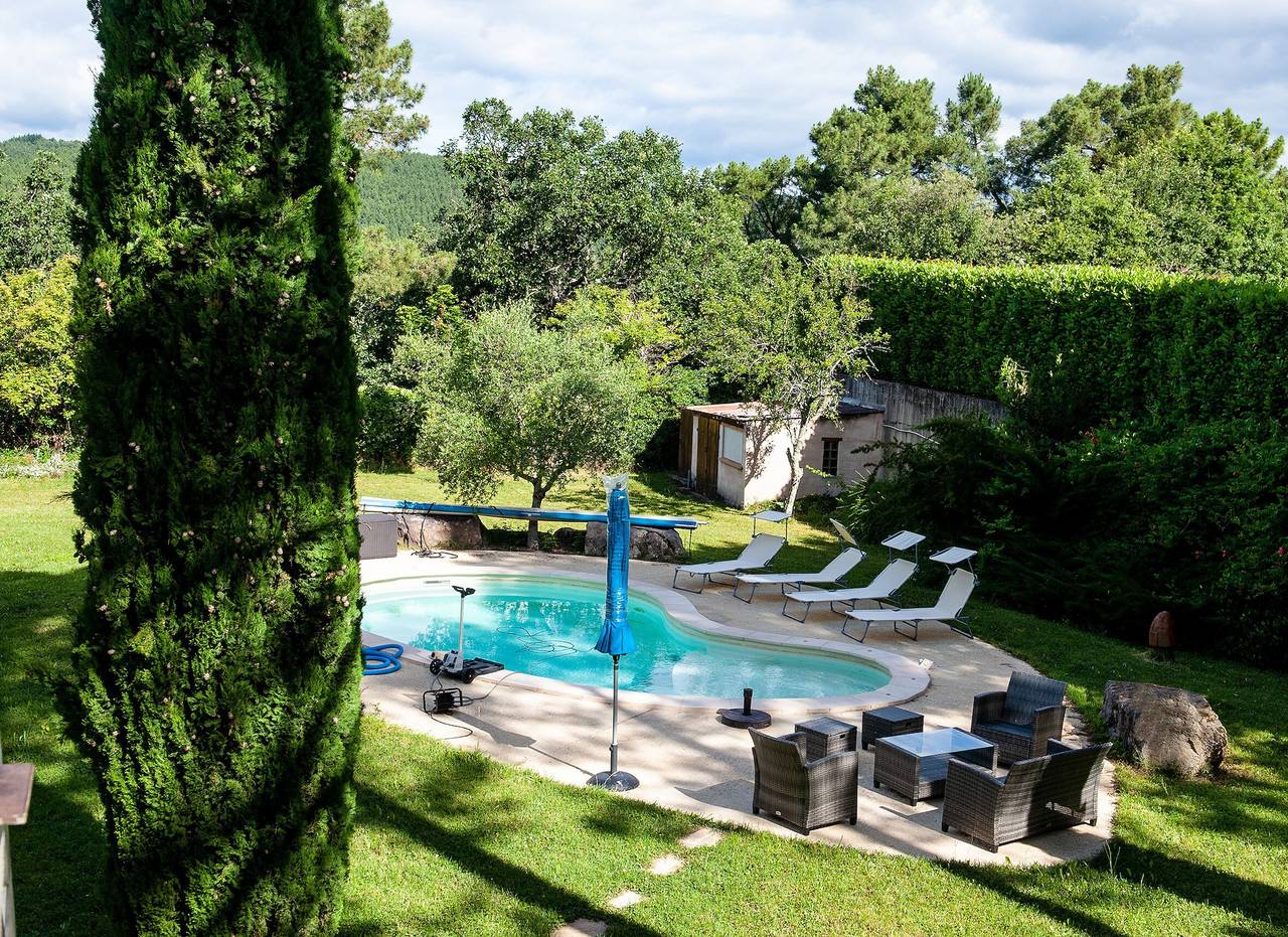 Ferienhaus „Villa Bella mit Pool und Garten“ mit Wlan in Aubenas, Ardèche