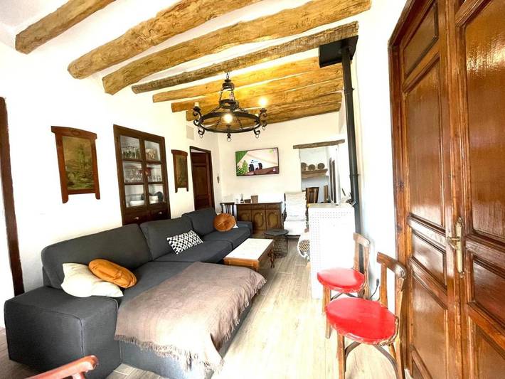 Casa de vacaciones para 12 personas, con piscina además de vistas y balcón - 1