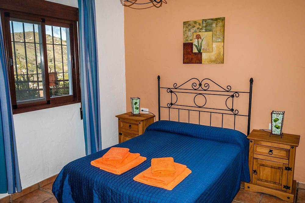 Farmhouse with wifi, swimming pool, terrace, sea and mountain views Cr / Ma / 00776 in Frigiliana Road, Frigiliana