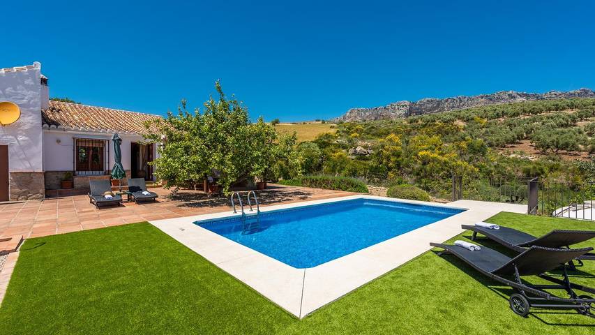 Casa rural para 4 personas, con piscina y balcón/terraza en Villanueva de la Concepción - 2