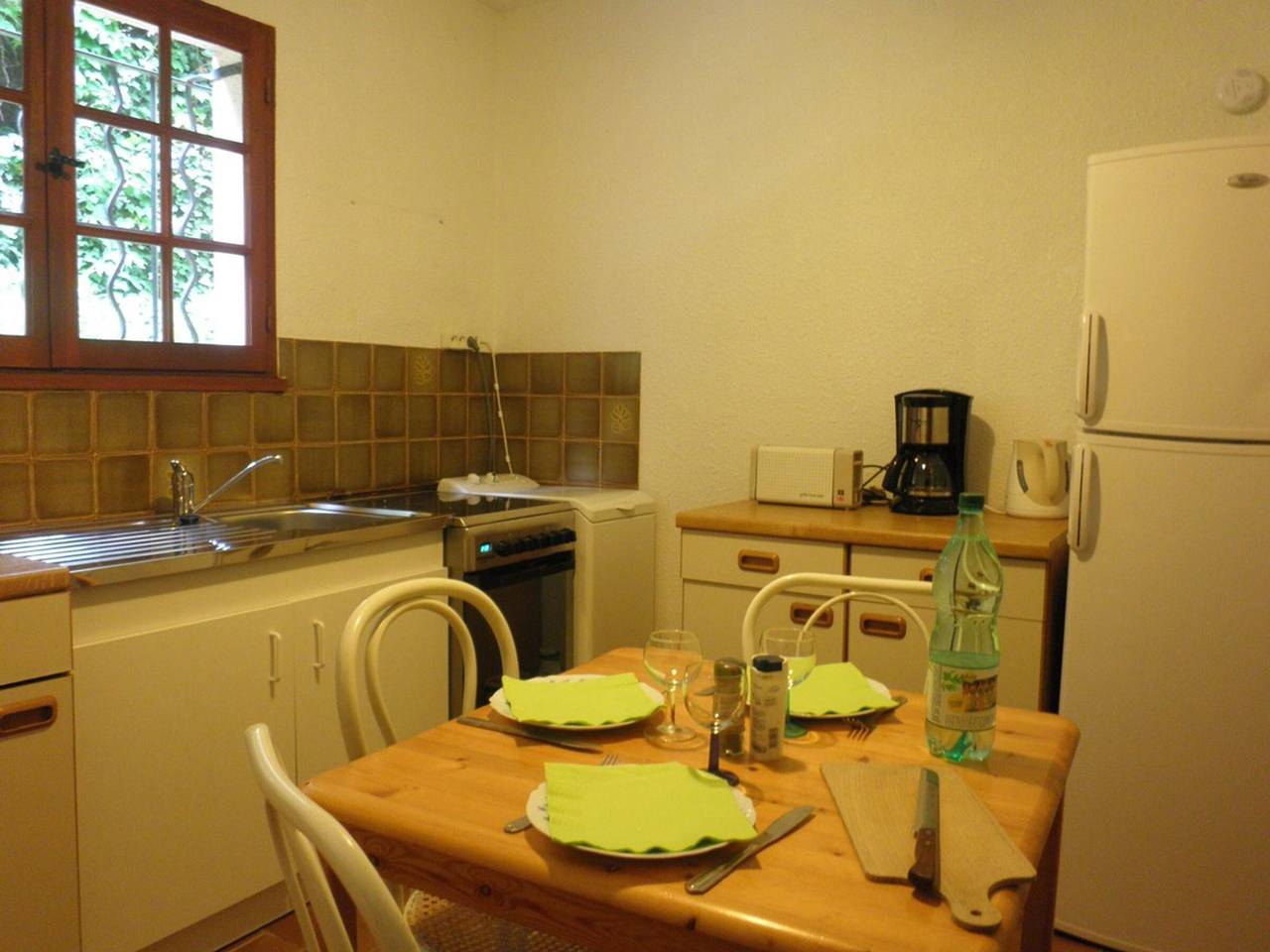 Appartement entier, Appartement 3P en rez-de-jardin avec piscine et parking, à 600m de la plage - Saint-Raphaël in Saint-Raphaël, Massif de l'Esterel