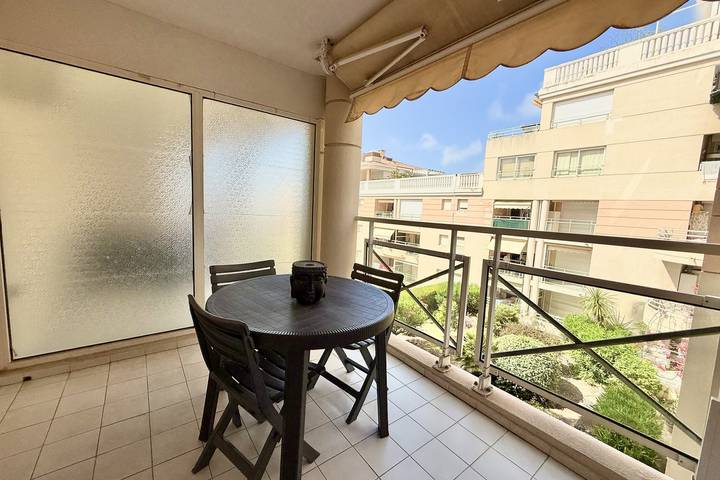 Gîte pour 4 personnes, adapté aux familles dans Golfe-Juan - 3