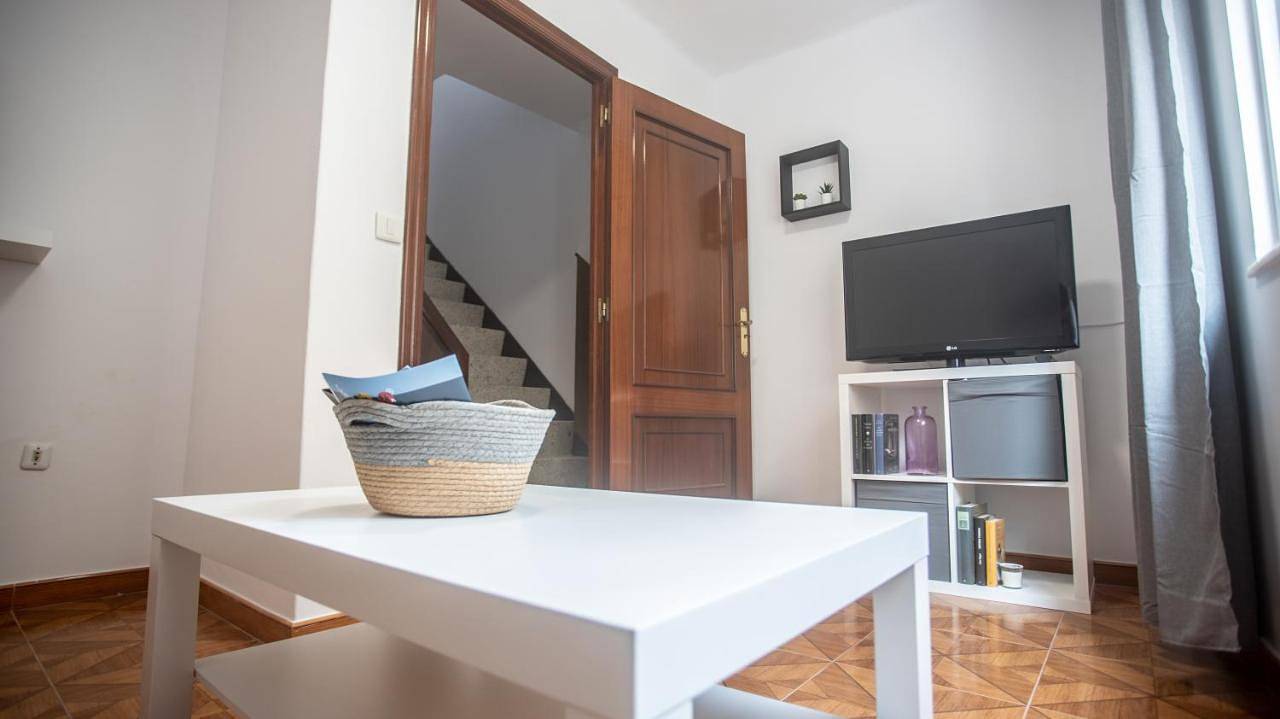 Two-Bedroom House in Praia do Carreiro (A Guarda), La Guardia