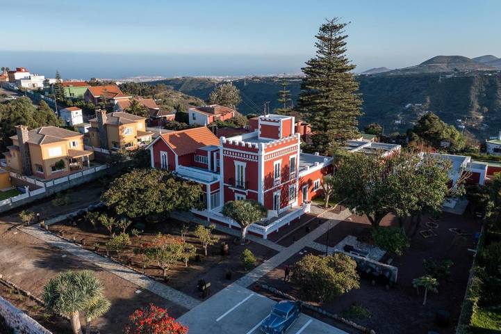 Appart’hôtel pour 5 personnes, avec Terrasse et Jardin ainsi que Piscine et Vue dans Ayacata