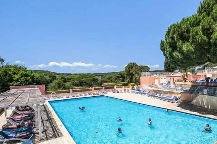 Camping pour 6 personnes à Gassin - 4