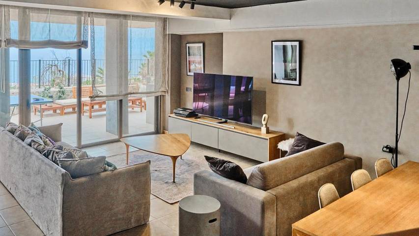 Villa für 9 Personen, mit Ausblick und Pool sowie Terrasse, mit Haustier in Adeje