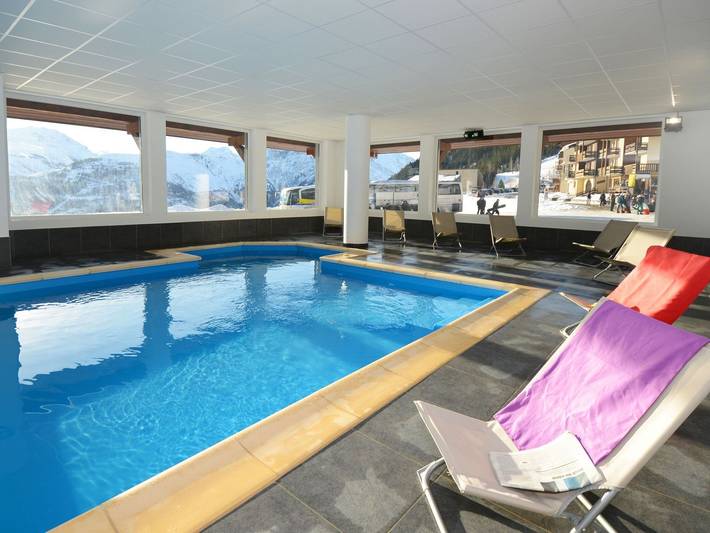 Chalet in Auris-en-Oisans mit Balkonblick in Auris, Nationalpark Écrins