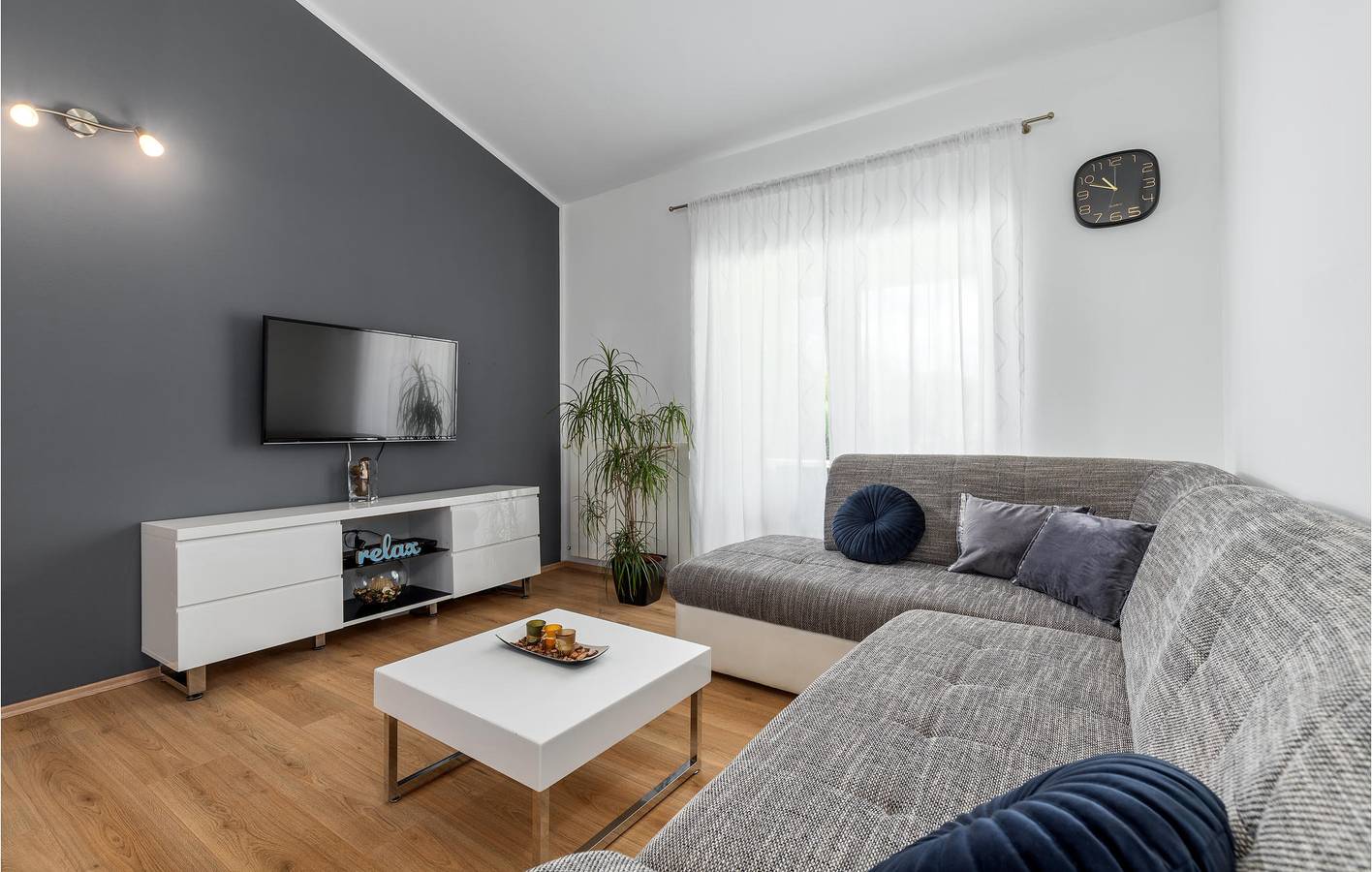 Amplio apartamento con piscina, wifi y aparcamiento cerca del centro de la ciudad in Istria