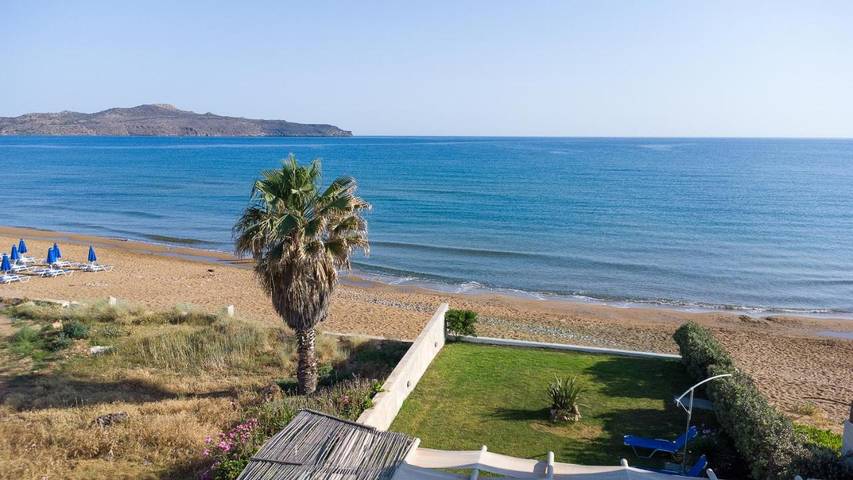 Location de vacances pour 6 personnes, avec Terrasse ainsi que Jardin et Vue dans Stalos - 4