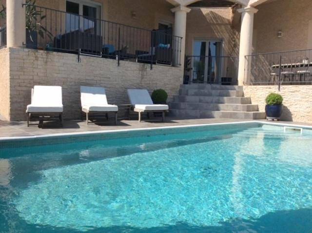 Double Room with Private Terrace in Bouzigues, Côte méditerranéenne (France)