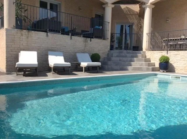 Bed and Breakfast für 2 Personen, mit Garten und Seeblick sowie Pool und Ausblick - 1
