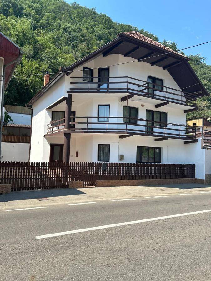 Villa pour 9 personnes, avec Balcon ainsi que Terrasse et Vue en Roumanie - 2