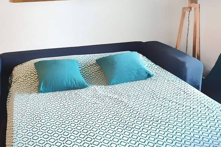 Entire apartment, Fisherman's cottage with private Jacuzzi, paddle, scooters, plancha, pkg and WIFI in Empuriabrava, Upper Empordà