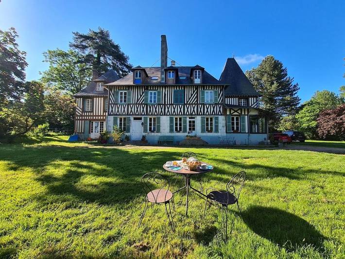Maison d’hôte pour 2 personnes, avec vue et jardin ainsi que terrasse et vue sur le lac à Blonville-sur-Mer
