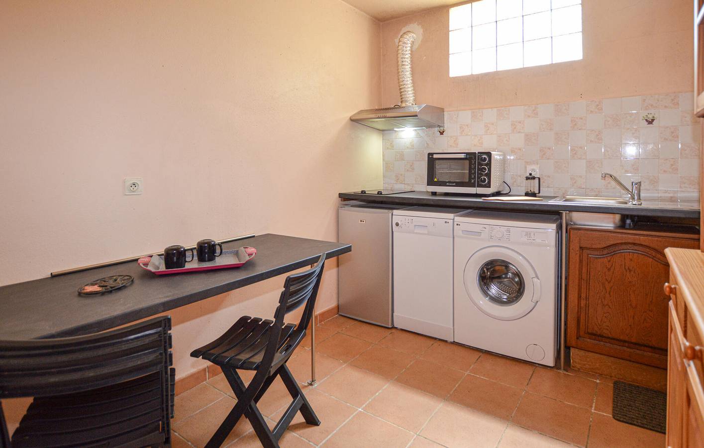 Ganze Ferienwohnung, Appartement am Meer mit Terrasse, Parkplatz und Angeln - 2 km zum Strand von Ficajola in Piana, Ajaccio und Umgebung
