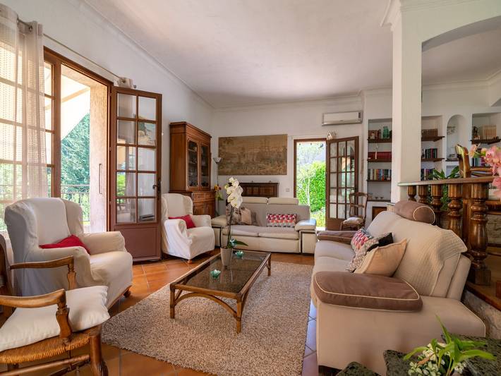 Location de vacances pour 6 personnes, avec piscine et terrasse, adapté aux familles à Vence - 2