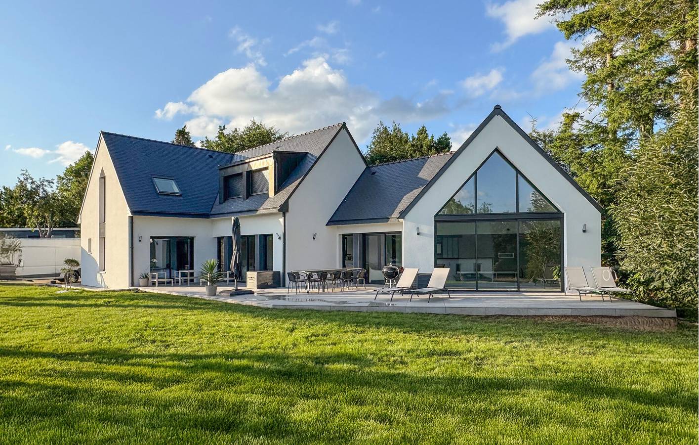 Acogedor apartamento con piscina, jardín y WiFi - ¡A 2 km de la costa y del centro de la ciudad! in La Forêt-Fouesnant, Côte de Cornouaille