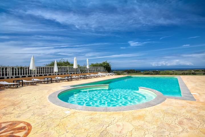 Entire apartment, 'Piano Terra' Apartment with Sea View, Wi-Fi and Air Conditioning in La Muddizza, Valledoria