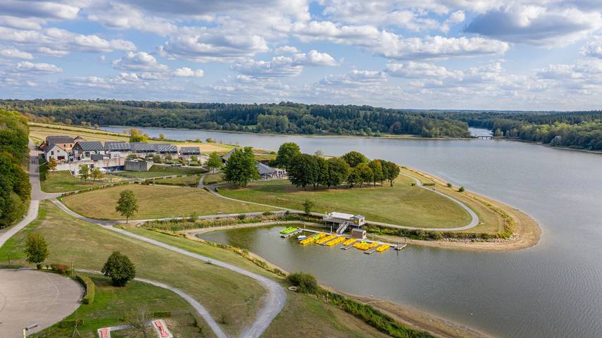 Appartement de vacances pour 8 personnes, avec sauna ainsi que terrasse et piscine, adapté aux familles