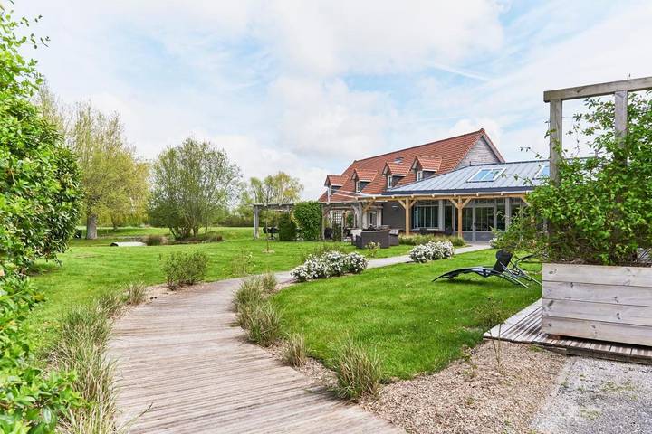 Hôtel pour 2 personnes, avec jardin ainsi que sauna et jacuzzi, animaux acceptés