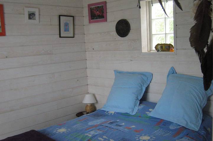 Location de vacances pour 2 personnes, avec jardin, animaux acceptés à Port-des-Barques - 2