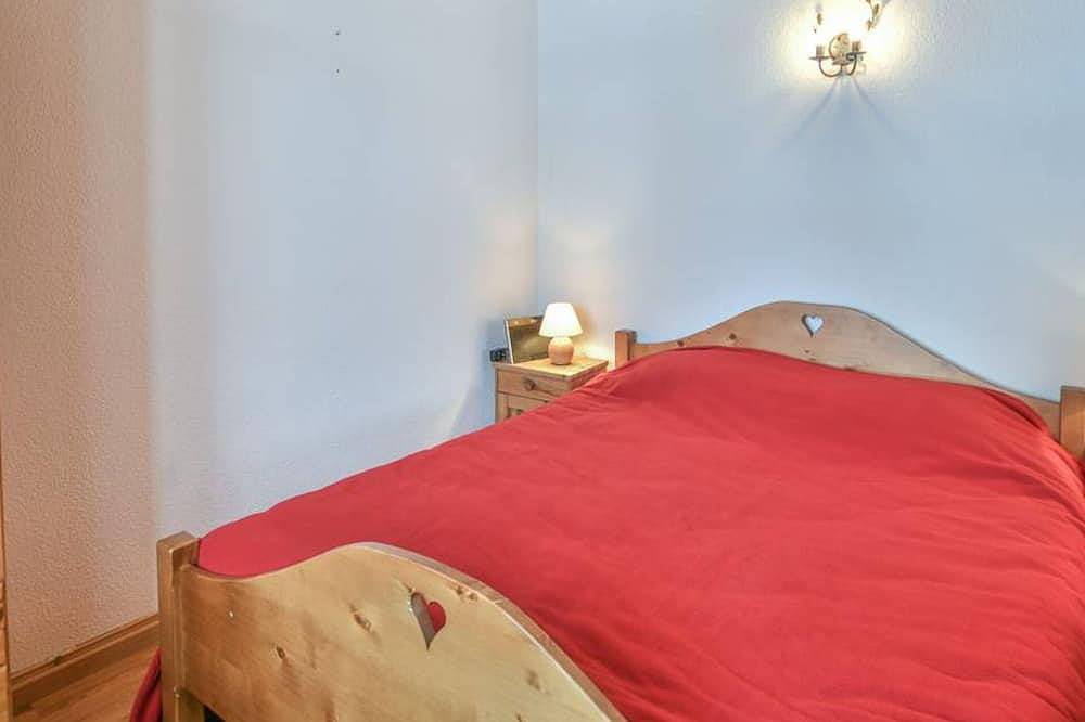 Entire apartment, Lovely 2-bedroom apartment, sunny terrace, close to slopes in Chinaillon in Le Grand-Bornand, Annecy region