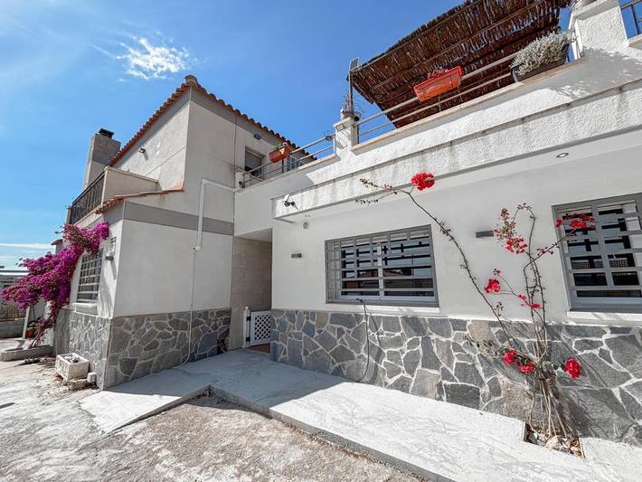 Holiday home for 5 people, with garden and view - 1
