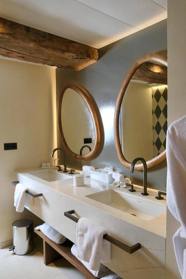 Location de vacances pour 8 personnes, avec vue et piscine ainsi que vue sur le lac et jardin, animaux acceptés à Labarde - 3