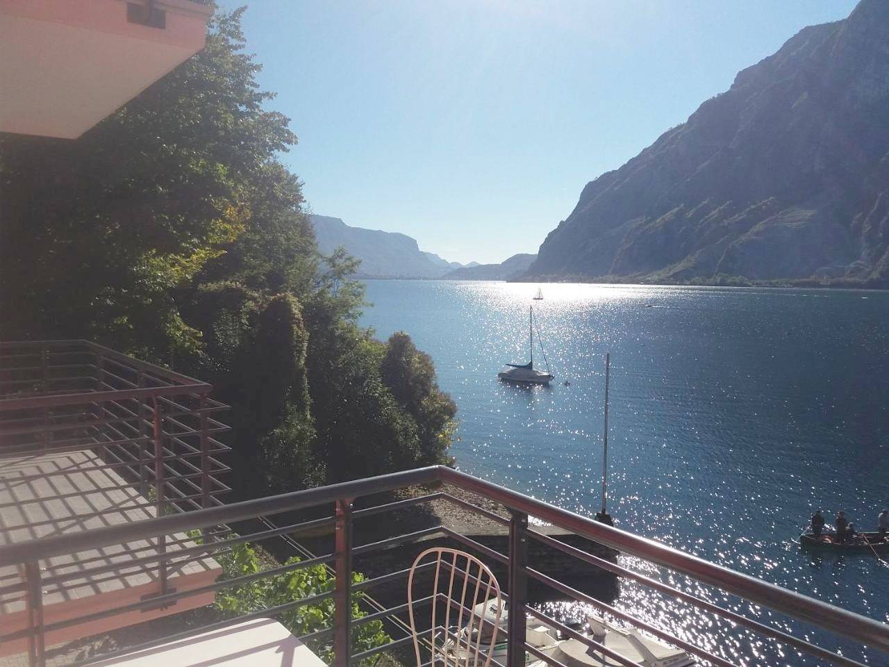 A...fior di lago in Abbadia Lariana, Abbadia Lariana Kommune