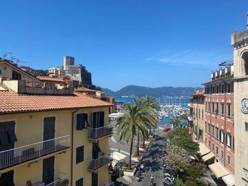 Ferienwohnung für 3 Personen, mit Ausblick in Lerici