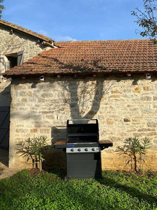 Four-Bedroom House in Caylus, Tarn-et-Garonne