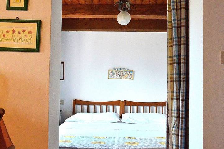 Delicieux cottage avec vue panoramique exceptionnelle et accès privé à la mer. in Castellammare del Golfo, Province de Trapani