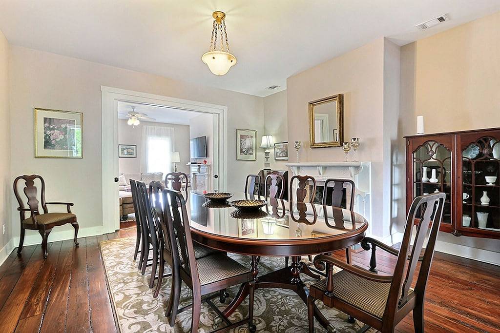 Schön renoviertes Stadthaus in einer großartigen Lage in der Nähe des Forsyth Park in Savannah, Chatham County