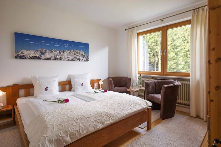 Ferienwohnung für 5 Personen, mit Terrasse und Garten sowie Sauna und Pool, mit Haustier in Oberndorf in Tirol - 2