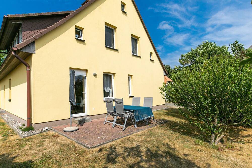 Entire apartment, Am Strom in Waase, Ummanz