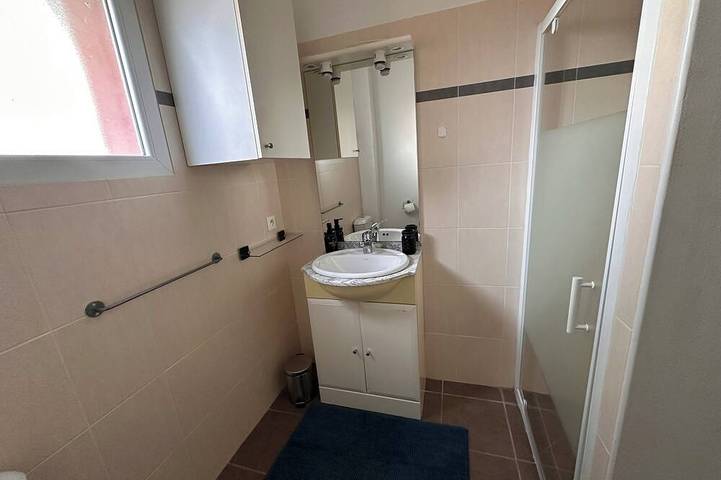 Gîte pour 6 personnes, avec terrasse à Pignans - 4