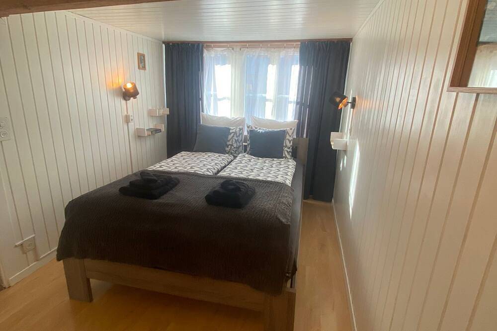 Cosy apartment in heritage protected swiss chalet in Matten bei Interlaken, Lac de Thoune