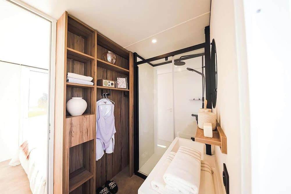 Chalet Prestige Key West - Luxury wellness at the forest with private sauna in Drenthe