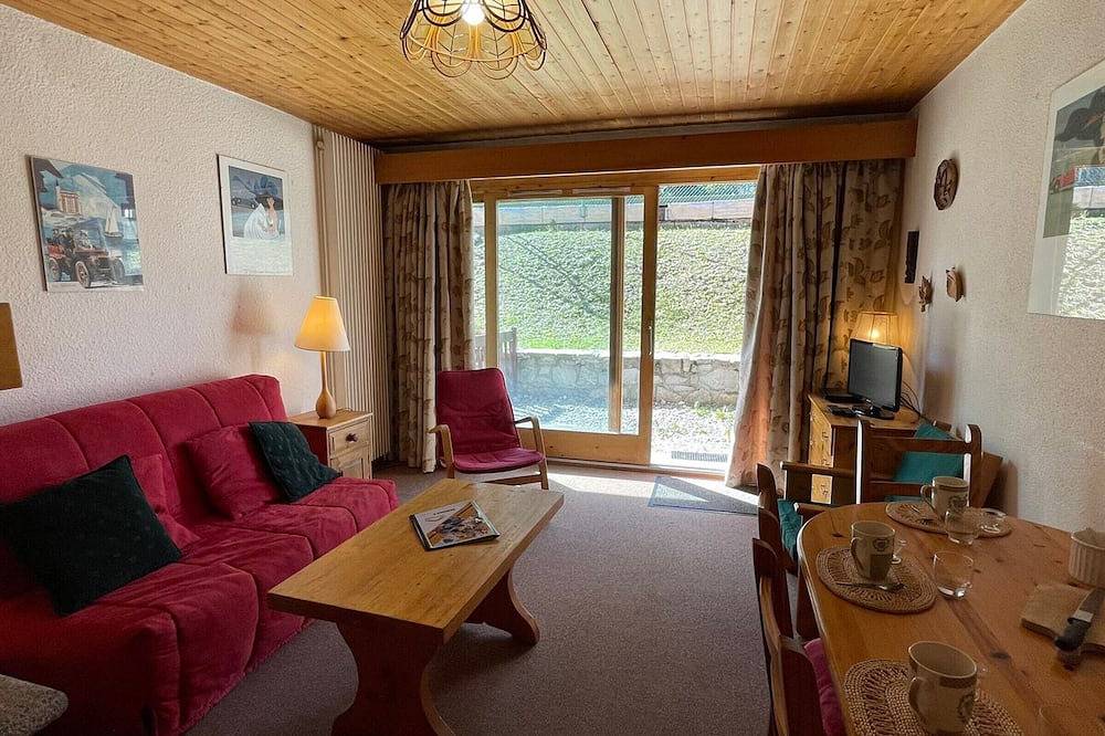 Entire apartment, Cozy 2-room apartment, 4 people, Méribel, near slopes, pets allowed in Les Allues, Les Trois Vallées