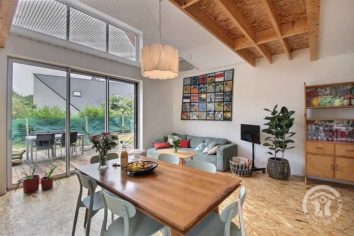 Gîte pour 4 personnes, avec jardin et terrasse dans Plage de la Ville Berneuf - 2