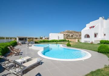 Villa für 10 Personen, mit Balkon und Pool sowie Meerblick und Garten auf Naxos