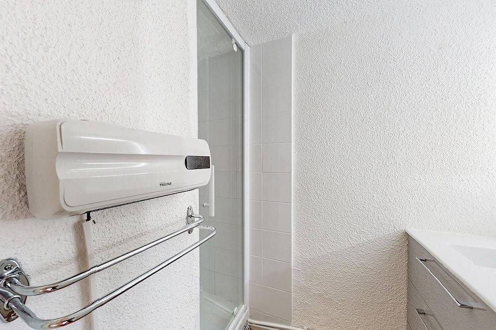 1 bedroom awesome home in Vaux-sur-Mer in Vaux-sur-Mer, Côte de Beauté