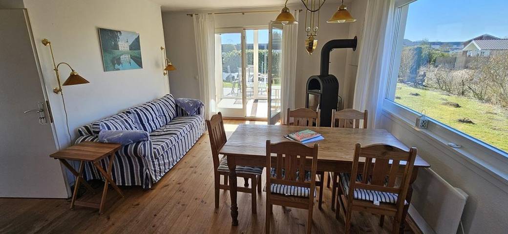 Ferienhaus für 6 Personen, mit Terrasse und Garten