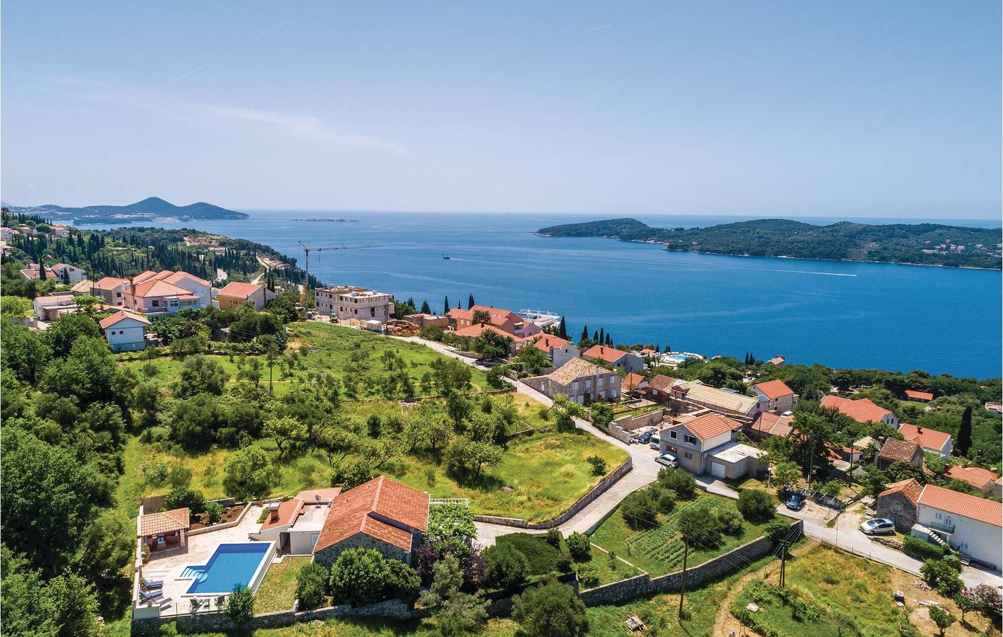 Apartment mit Meerblick, Pool, Terrasse und Parkplatz – 600 m vom Strand entfernt in Orasac, Grad Dubrovnik