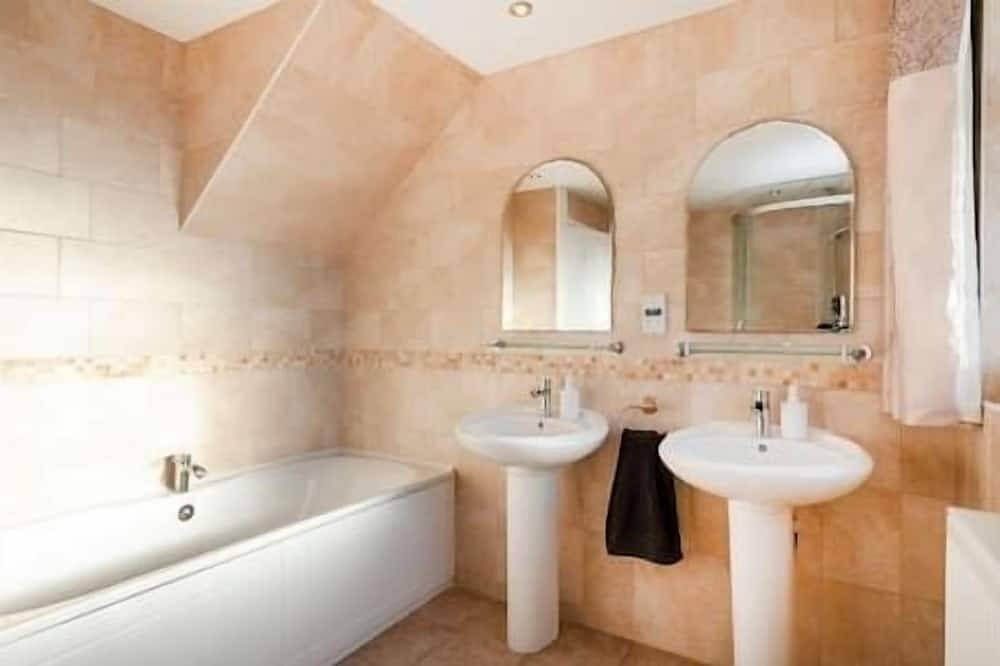 Lovely 4 bedroom detached house in Southwell in Sherwood Forest, Nottinghamshire
