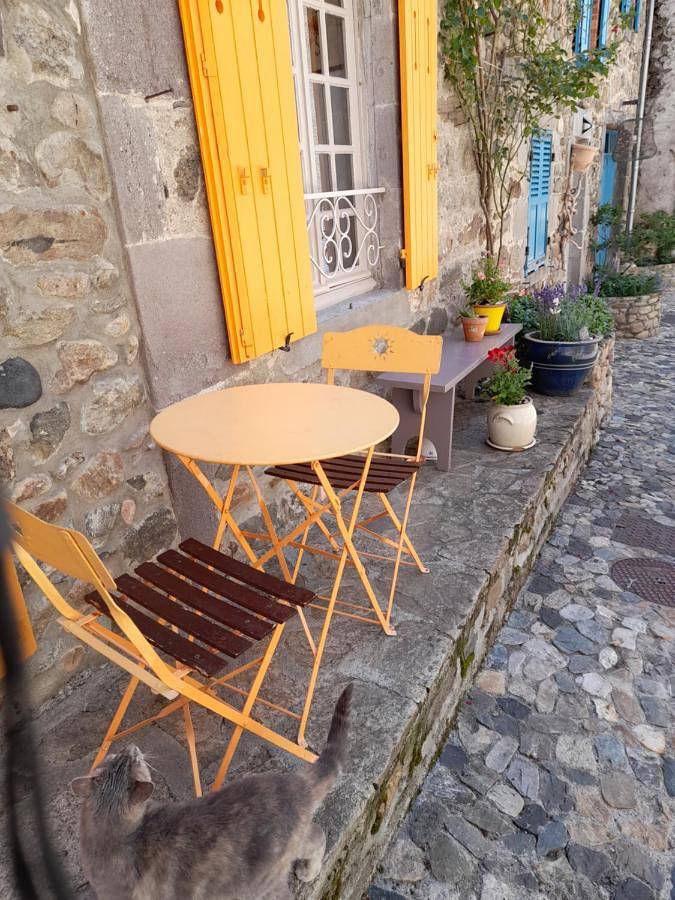 Four-Bedroom House in Lavoûte-Chilhac, Haute-Loire