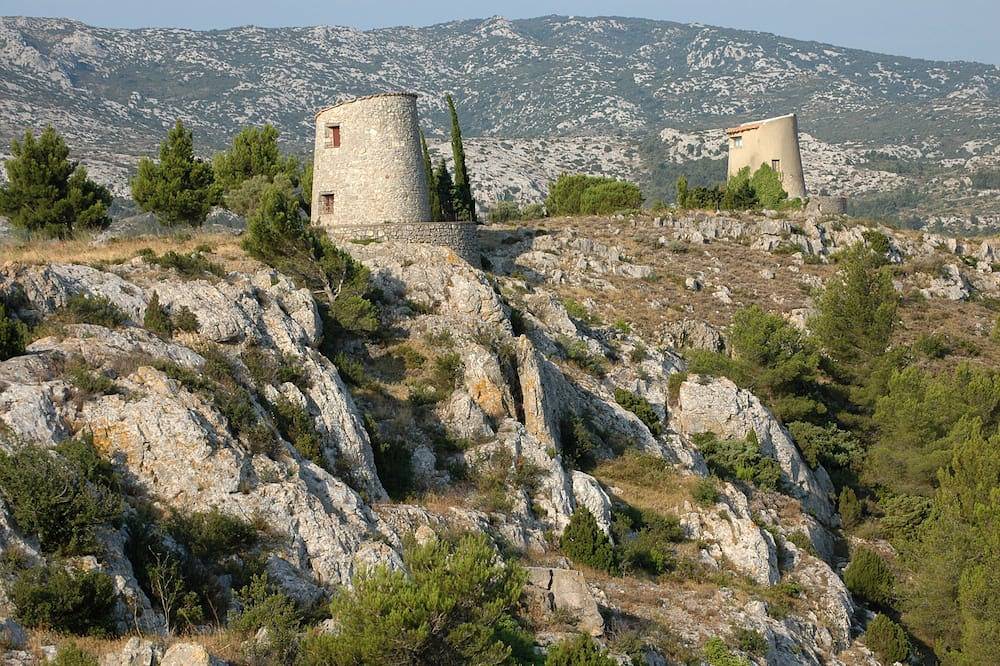 Very nice studio in the heart of a wine village near the Mediterranean. in Roquefort-des-Corbières, Mediterranean Coast (France)