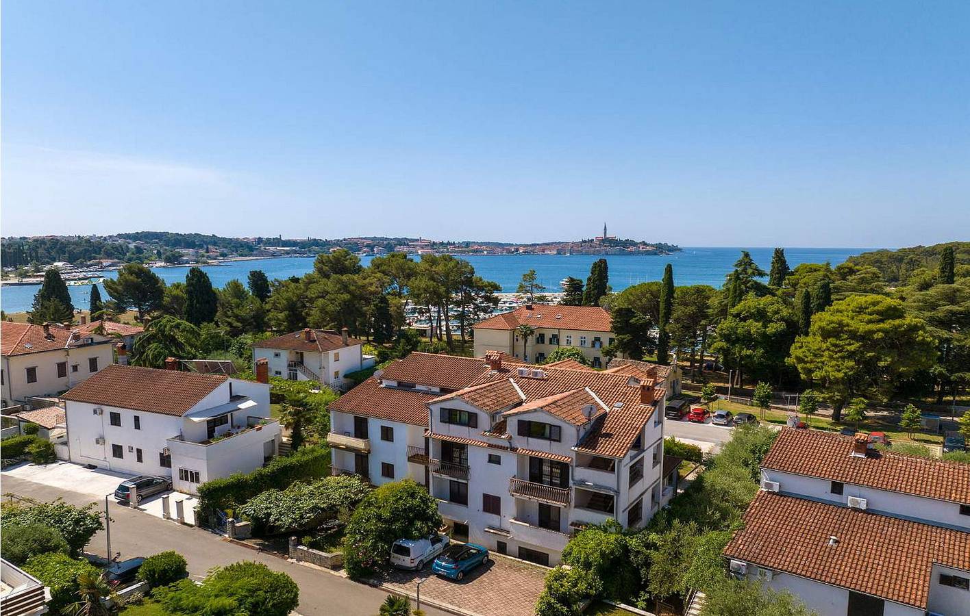 Appartamento intero, Accogliente appartamento con vista mare e terrazza ad Amarin, a 1,5 km dalla spiaggia in Rovigno, Rovigno e dintorni
